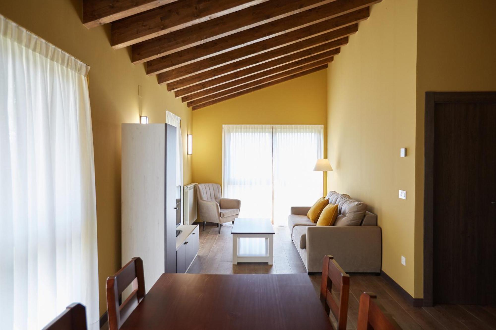 Apartamentos Rurales Casa La Piedra Collia Exterior photo